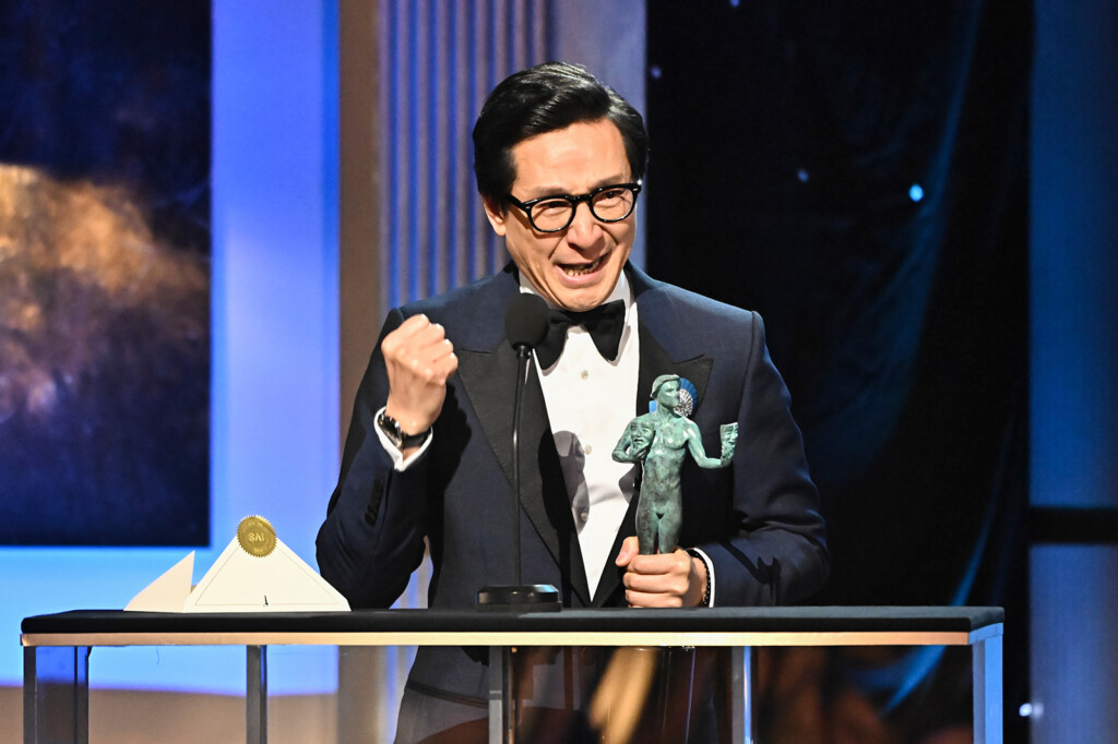 Ke Huy Quan Makes History With Sag Award Win For ‘everything Everywhere All At Once’