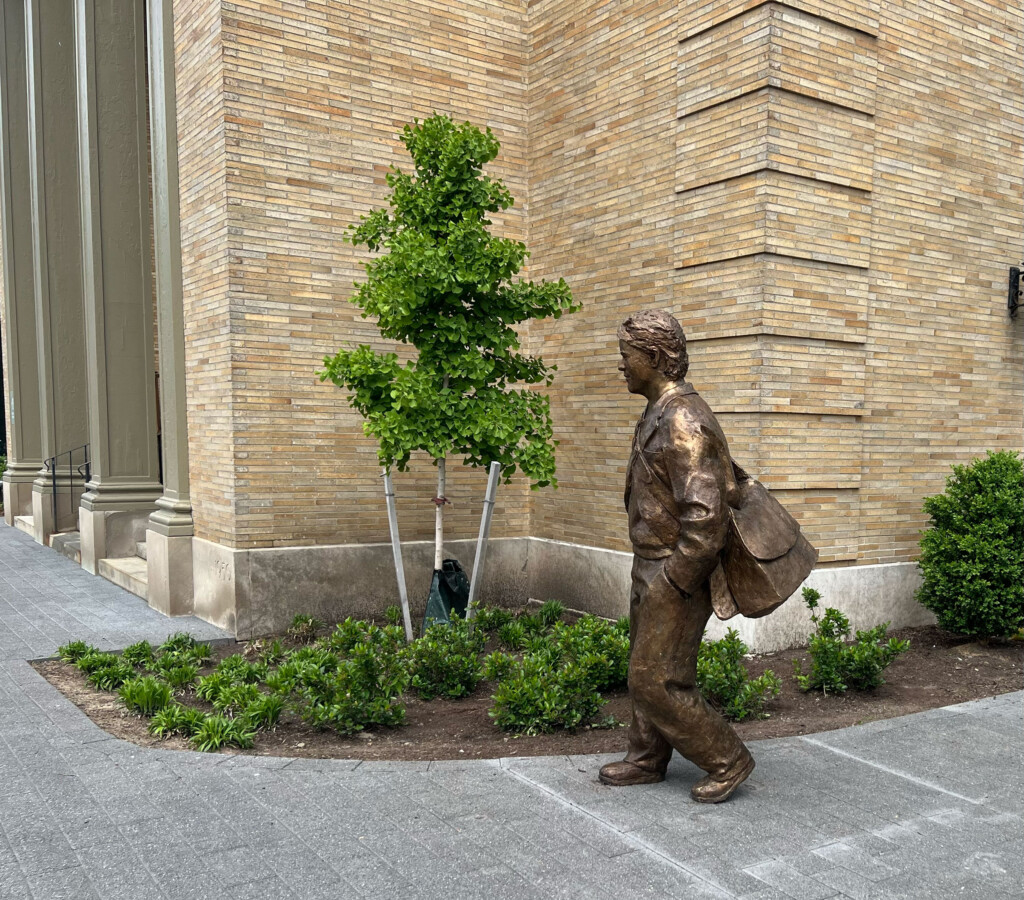 ‘this Is Where Phil Belongs’: Statue Of Philip Seymour Hoffman Donated To George Eastman Museum In Rochester
