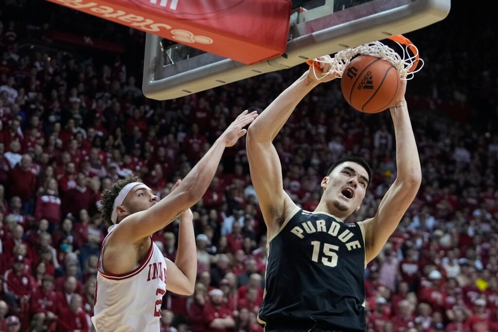 Purdue Stays No. 1 In Ap Top 25; Nc State In At No. 22