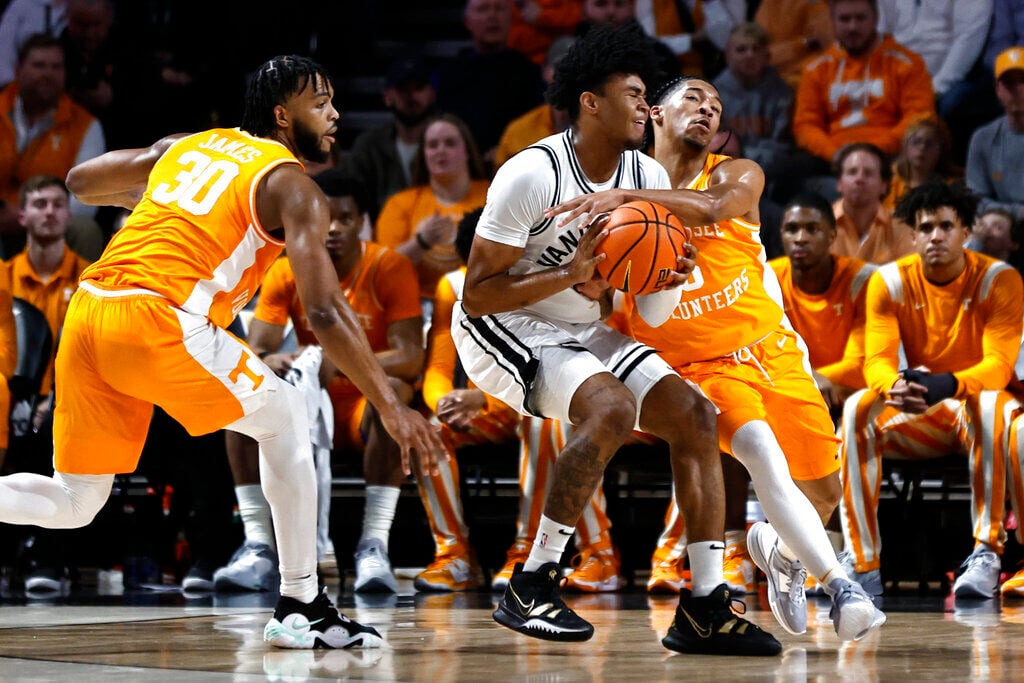 Vanderbilt Stuns No. 6 Tennessee At Buzzer