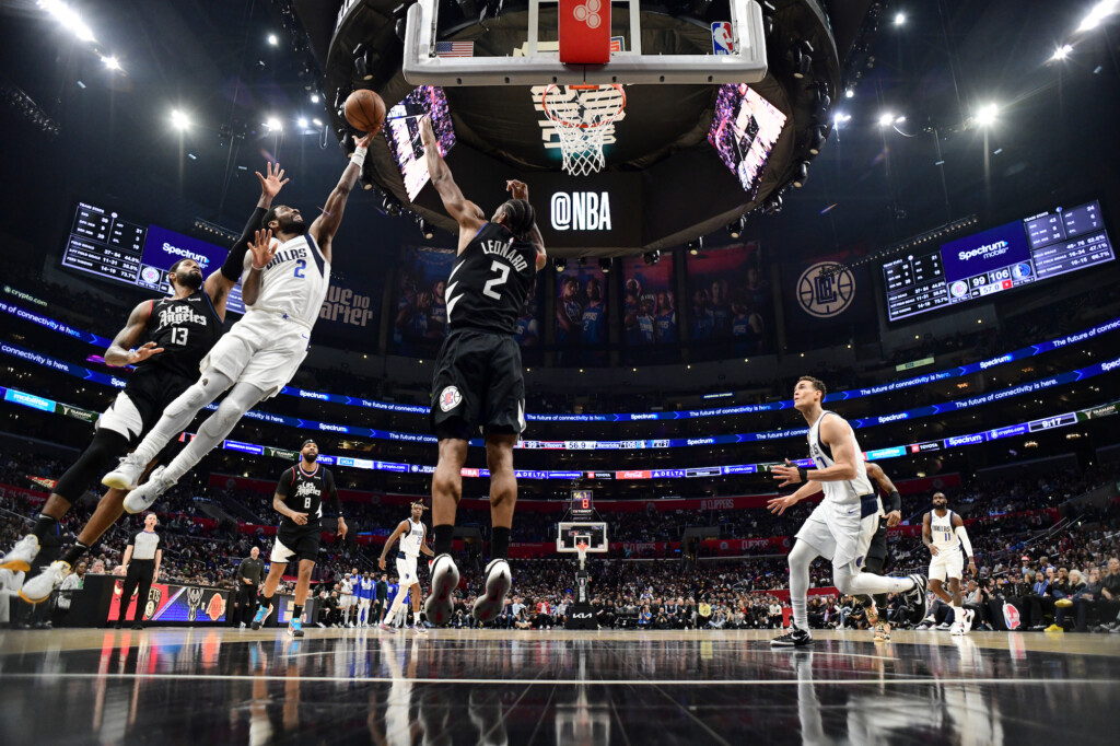 Kyrie Irving Helps Dallas Mavericks To Victory Over Los Angeles Clippers On Debut, Despite Luka Doncić Absence