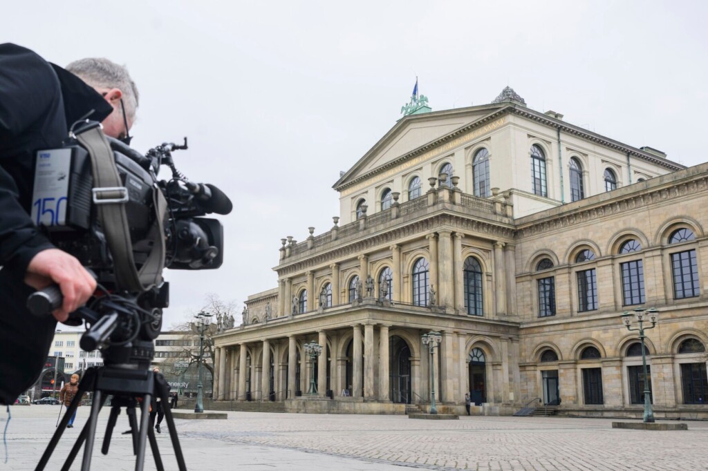 German Ballet Director Fired Over Feces Attack On Critic