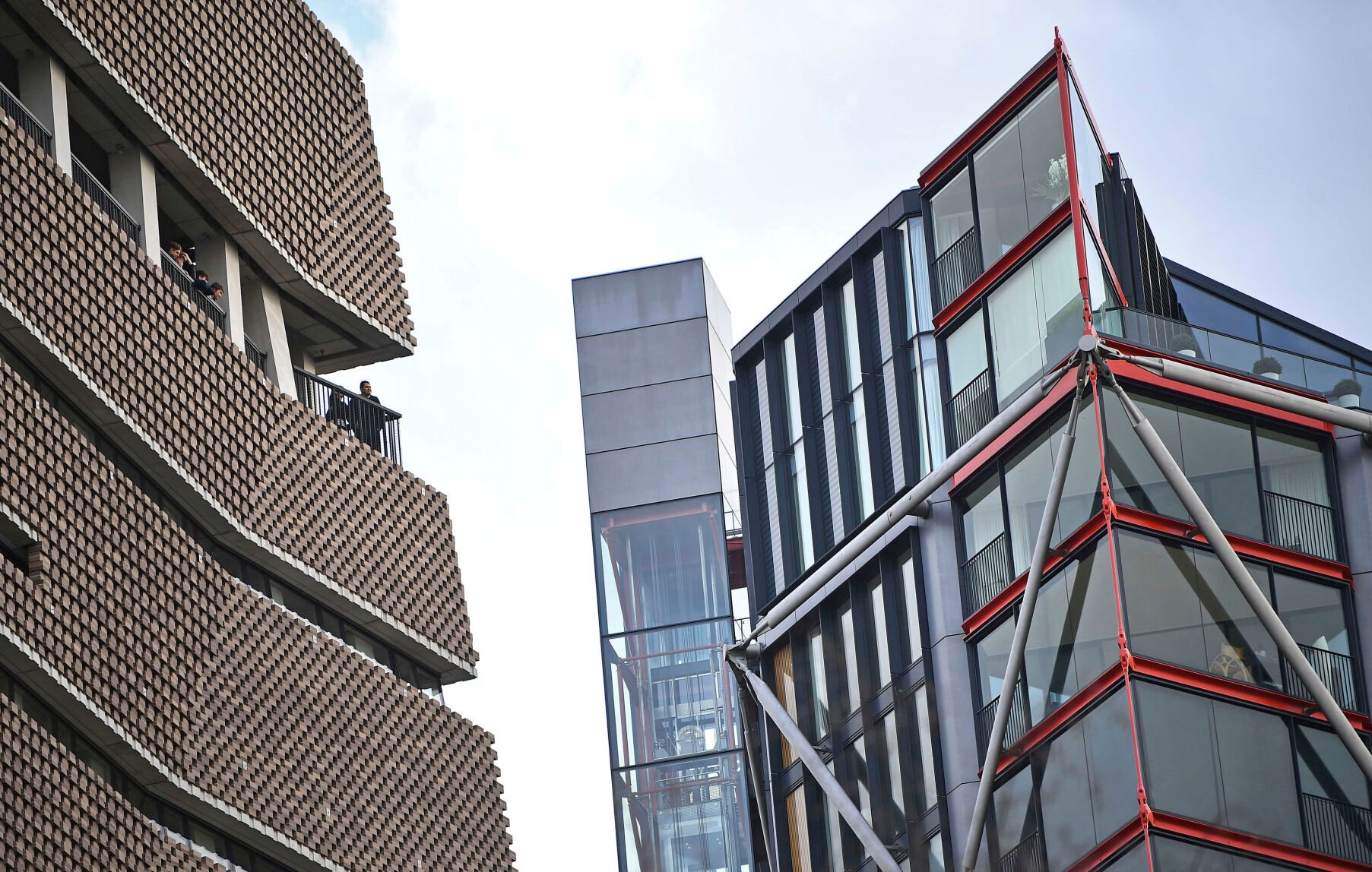 <p>The Tate Modern viewing platform, left, and an apartment complex, right, are seen on Feb. 2, 2019, in London.</p>