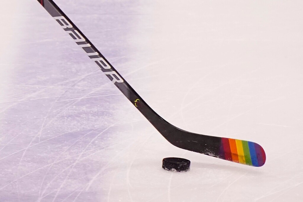 Nhl’s Blackhawks Won’t Wear Pride Jerseys, Citing Russian Law