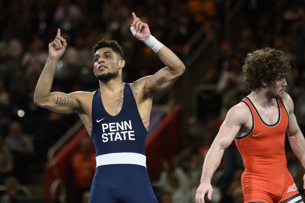 Penn State Favored Again; Diakomihalis, Lee Chase History