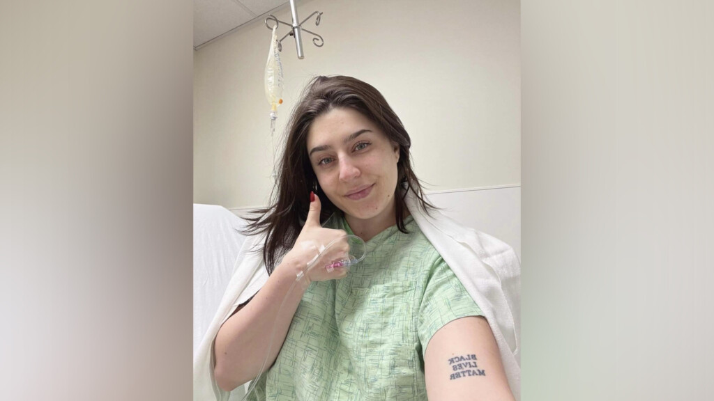 Women At High Risk Of Ovarian Cancer Should Consider Fallopian Tube Removal, Experts Say