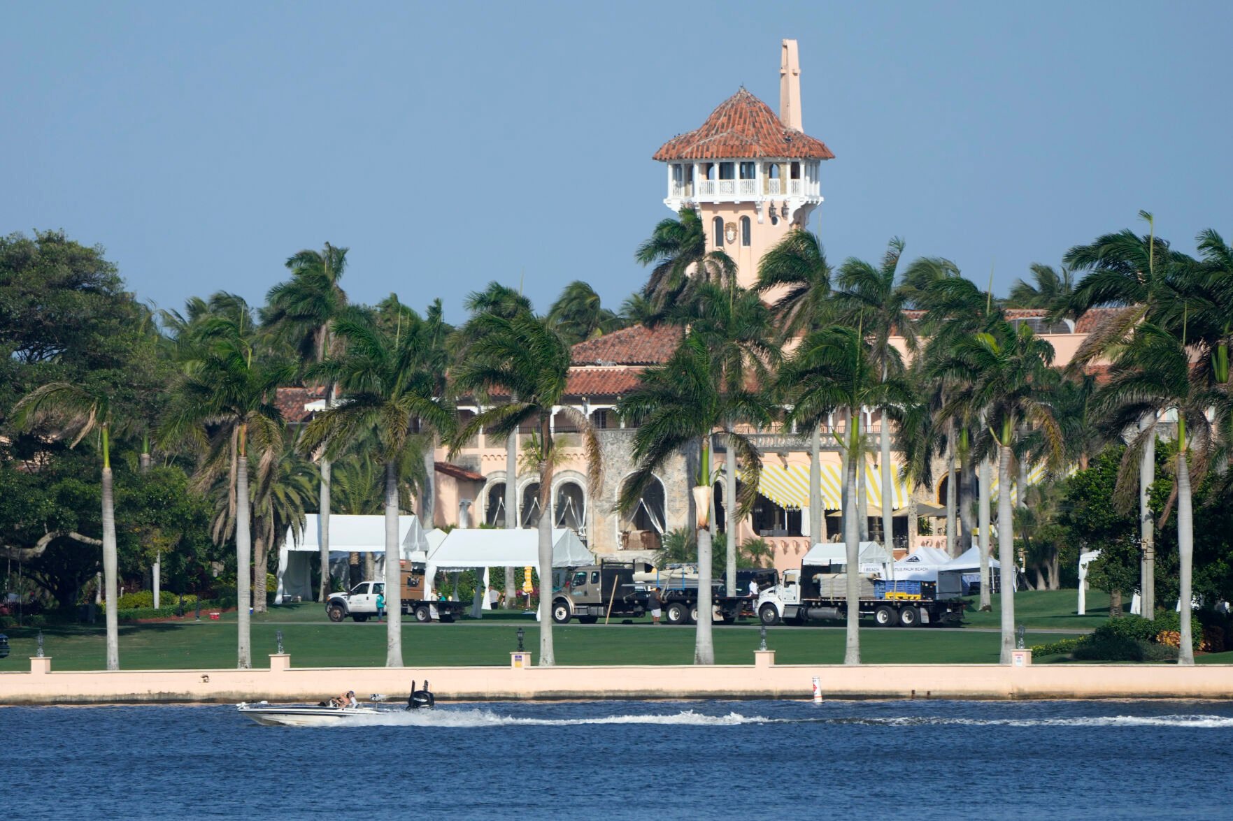 <p>Former President Donald Trump's Mar-a-Lago estate is shown on Saturday in Palm Beach, Fla. </p>