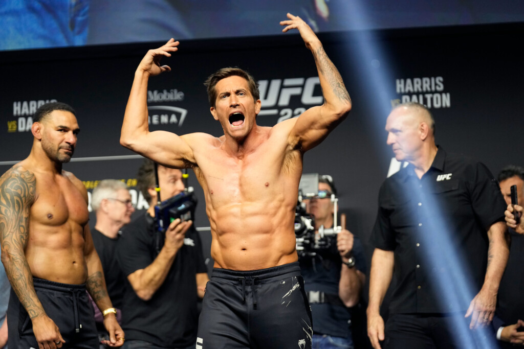 Jake Gyllenhaal Shows Off Ripped Physique During Weigh In Appearance At Ufc 285