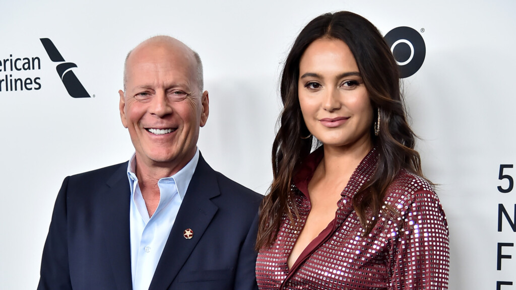 Bruce Willis’ Wife Begs Paparazzi Not To Yell At Him In The Street