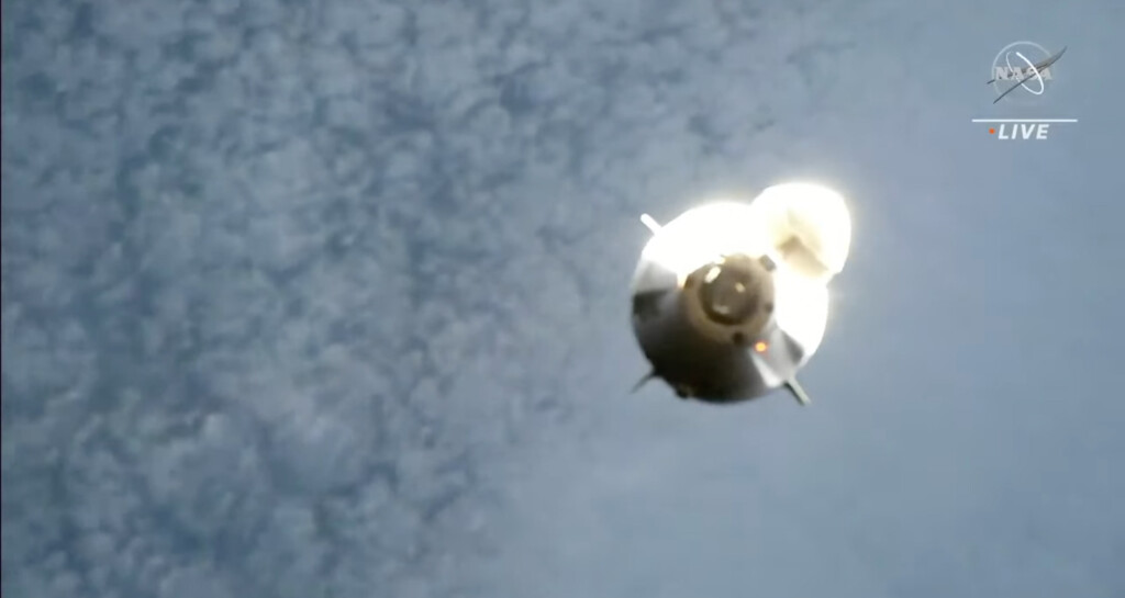After Slight Delay, Spacex Astronaut Capsule Docks At Space Station