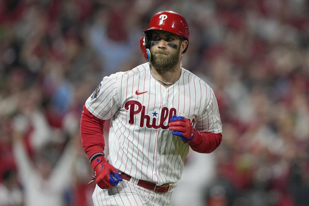 Bryce Harper To Report To Phillies Camp On Wednesday