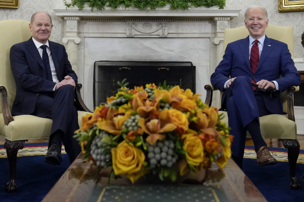 Biden, Scholz Huddle On Ukraine War At White House