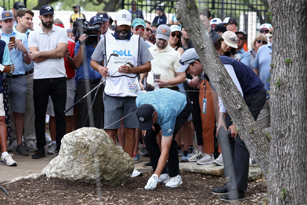 ‘thank You Jordan For Hitting Me’: Jordan Spieth’s Ball Hits Two Fans And Breaks A Phone At Dell Match Play