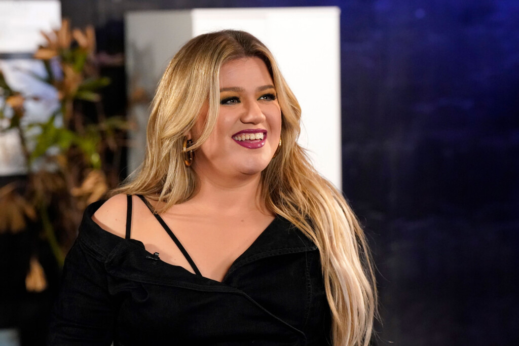 Kelly Clarkson Reveals Name Of New Album And Teases It’s ‘coming Soon’