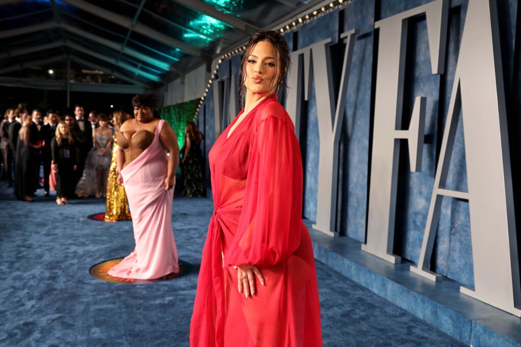 What It Was Like Inside The Vanity Fair Oscar Party