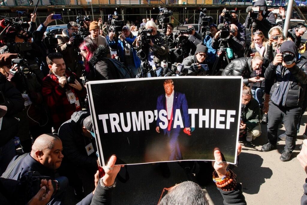New York Grand Jury Votes To Indict Donald Trump