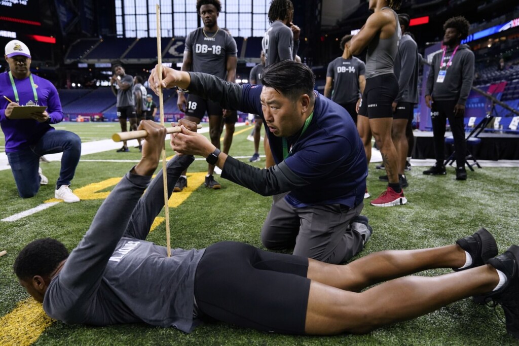 Nfl Combine A Tv Spectacle, Moneymaker; Value Under Scrutiny