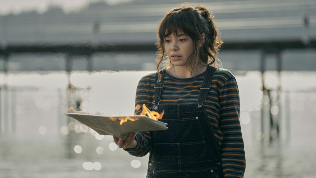 ‘the Power’ Imagines A World Where Girls Fight Back, But The Show Could Use More Of A Spark