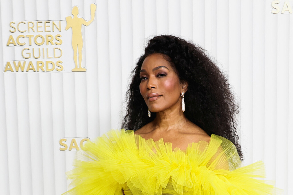 Angela Bassett On The ‘ever Hopeful’ Message Of ‘black Panther: Wakanda Forever’