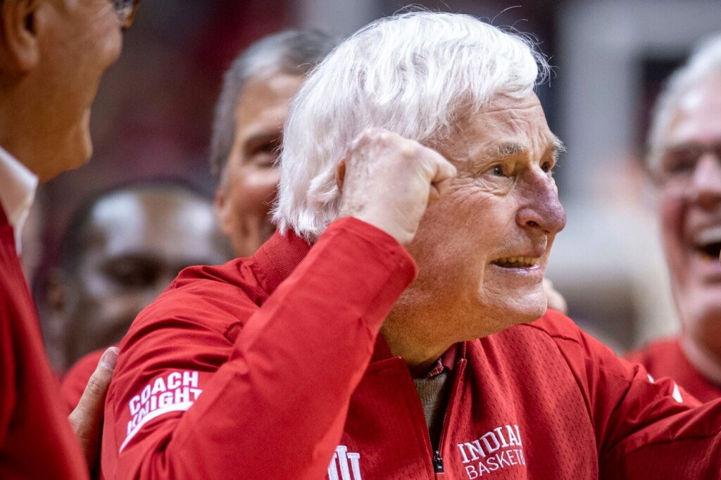 Ex Hoosiers Coach Bob Knight Out Of Hospital, Son Says