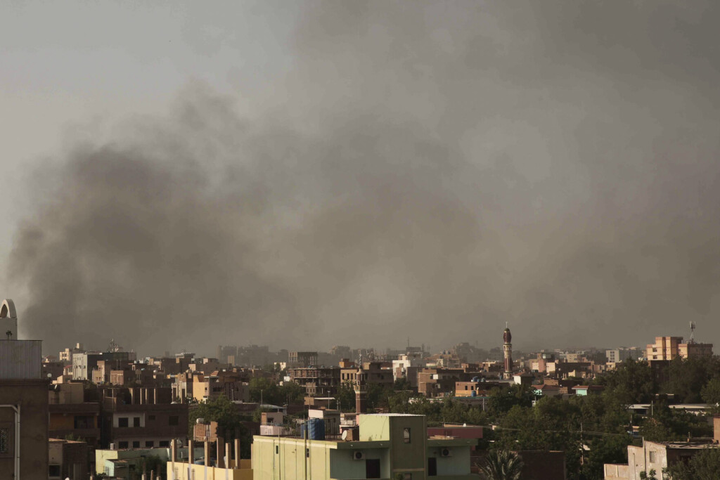 Civilian Deaths Top 400 In Sudan; Us Evacuates Citizens