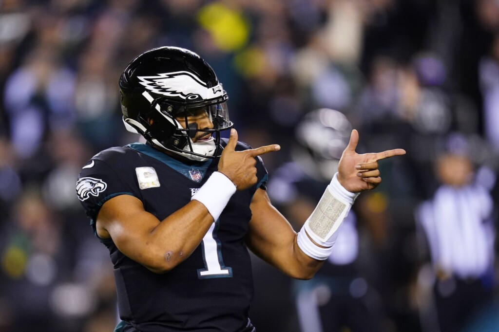 Jalen Hurts, Eagles Agree To 5 Year, $255m Extension