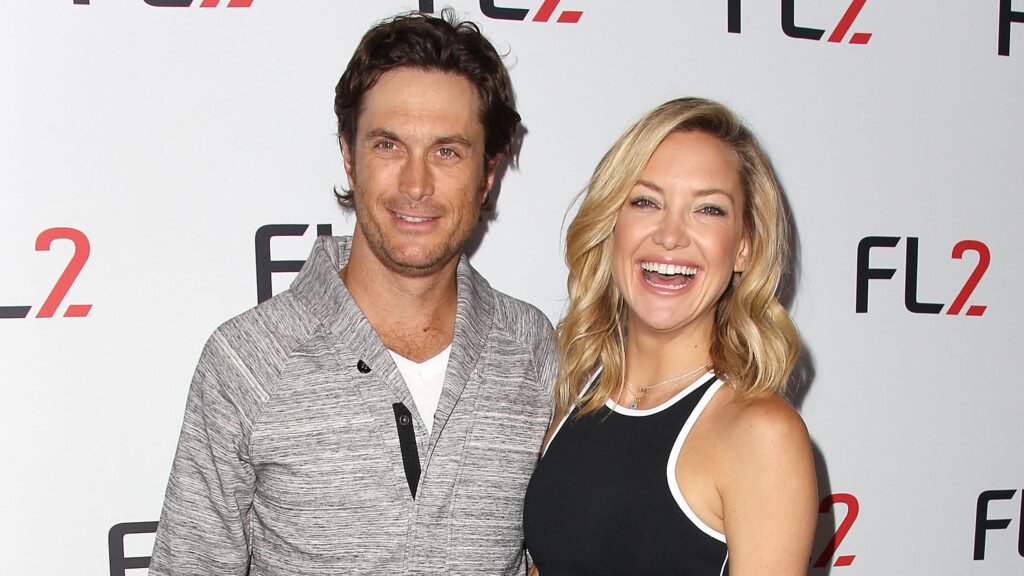 Why Kate Hudson And Oliver Hudson Have ‘nothing To Hide’ On ‘sibling Revelry’ Podcast