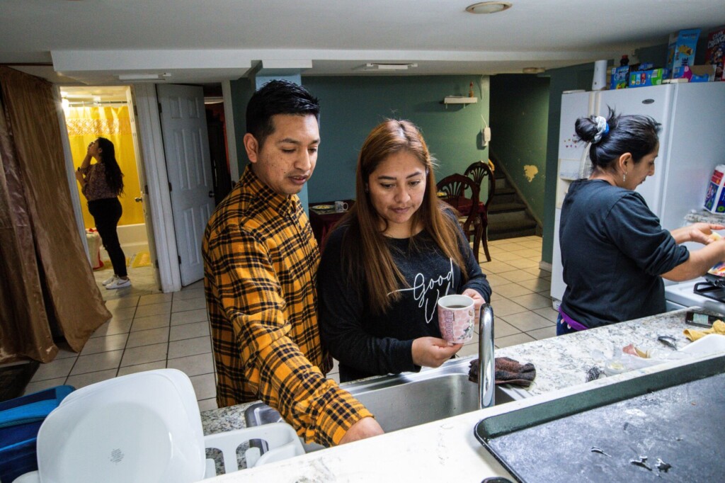 More Ecuadorians Move To Us, Spared Many Others’ Hurdles