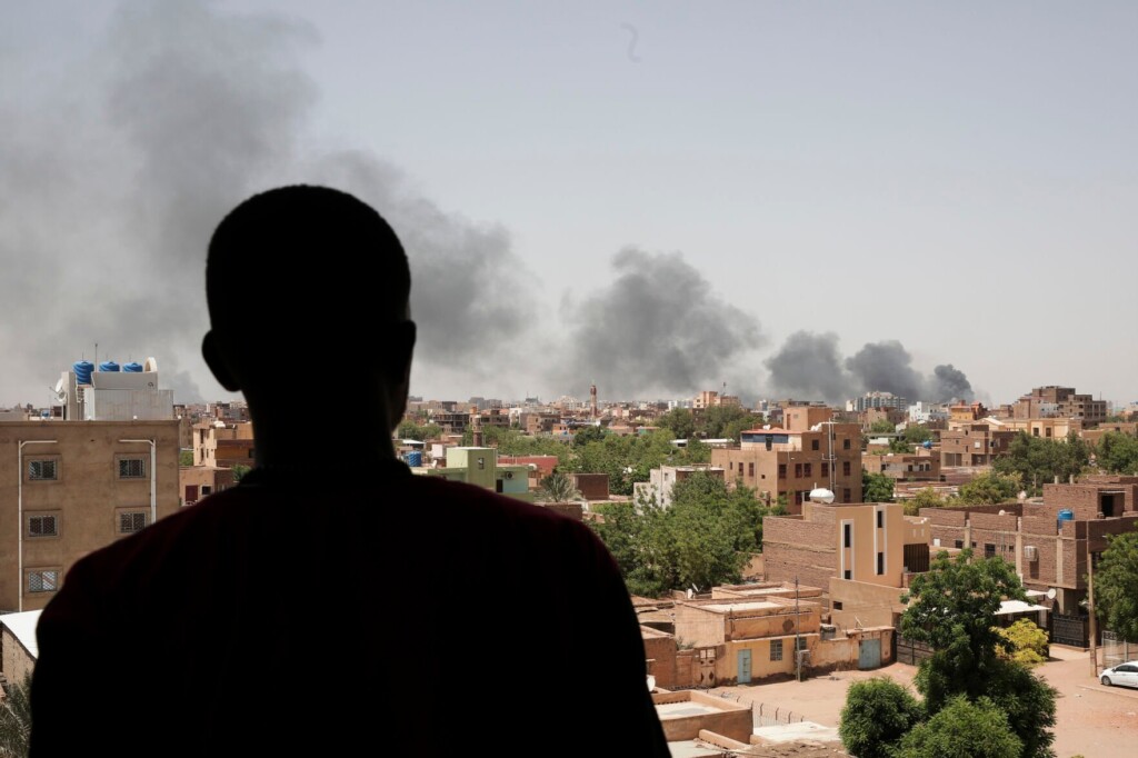 Sudan Army Says It Will Help Foreigners Leave Amid Fighting