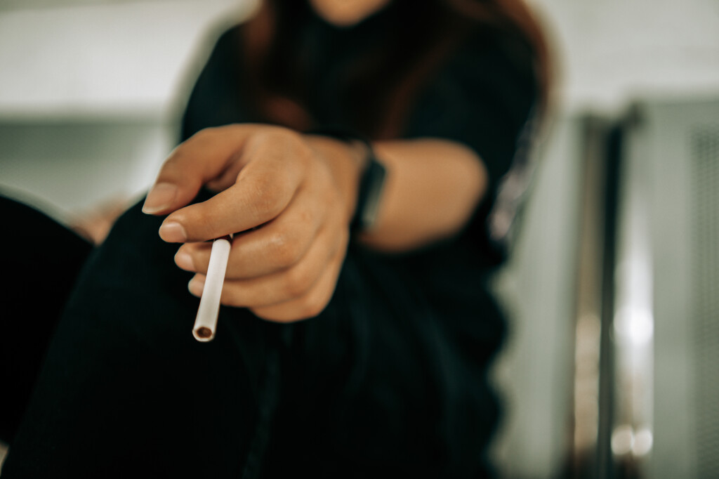 Us Cigarette Smoking Rate Falls To Historic Low, But E Cigarette Use Keeps Climbing