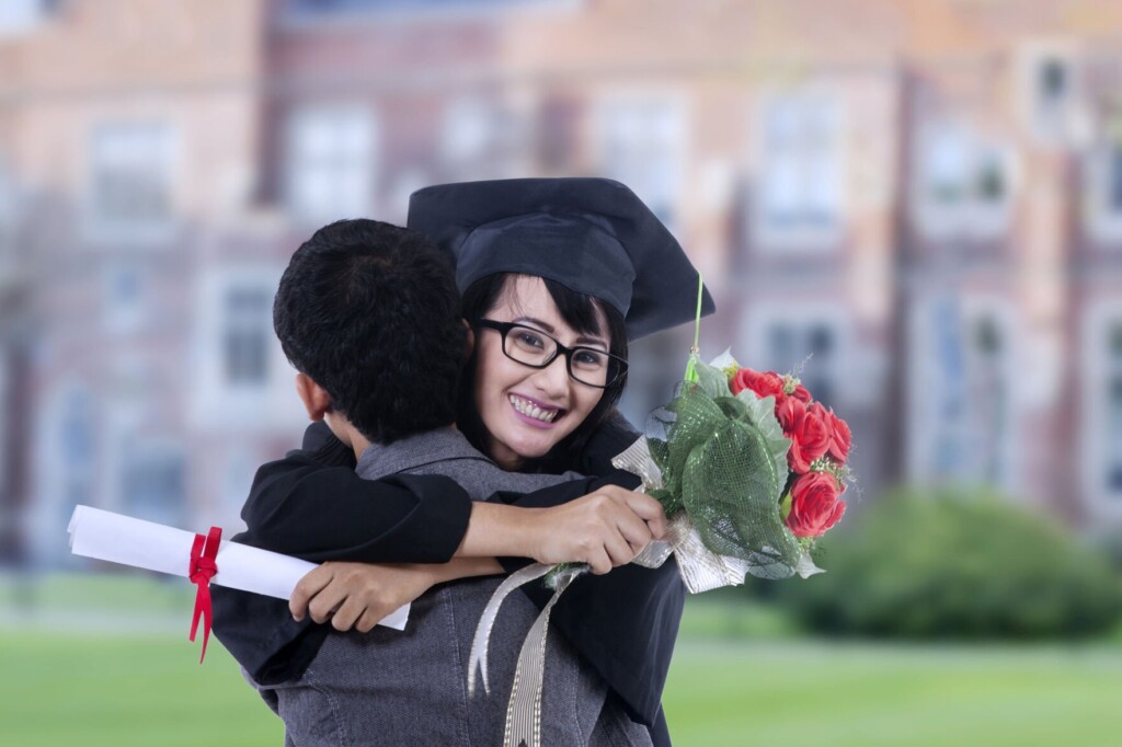 Kids And Money: Monetary Gifts For New College Grads