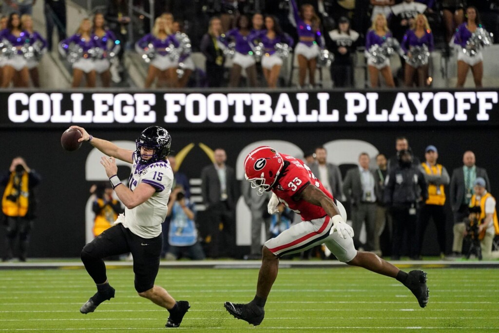Inaugural 12 Team Cfp Schedule Set To Avoid Nfl Playoffs
