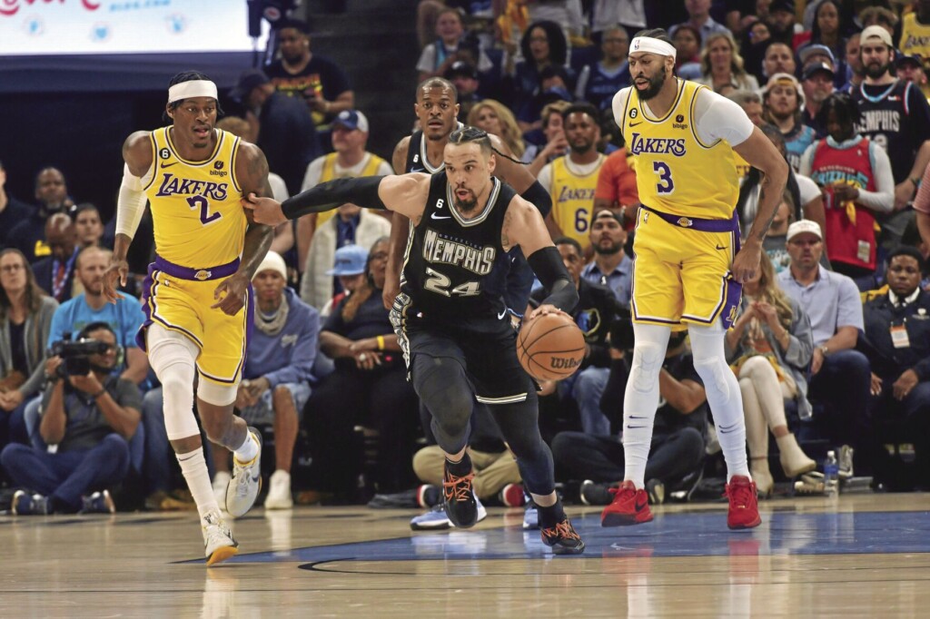 Grizzlies Rebound, Pull Even With Lakers