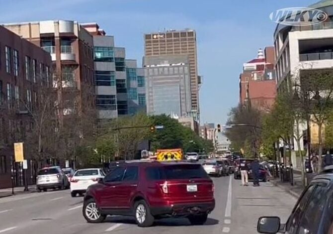 Police: 5 Killed In Shooting At Downtown Louisville Building
