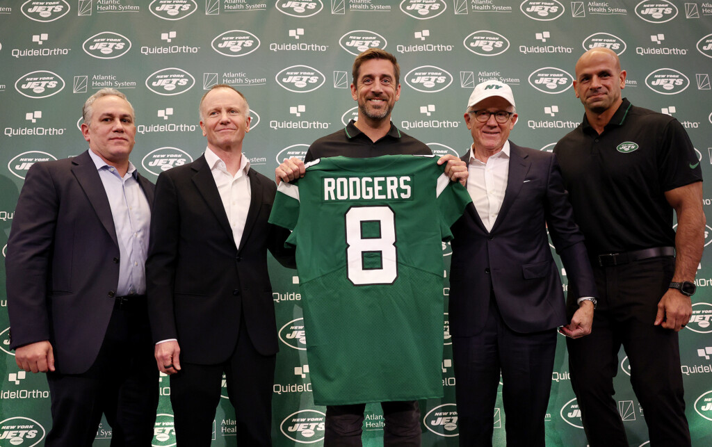 ‘this Is A Surreal Day For Me’: Aaron Rodgers Introduced As New York Jets Quarterback