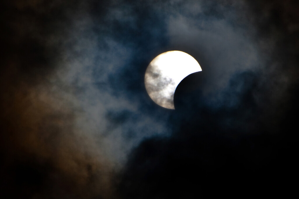 How To View This Week’s Rare Hybrid Eclipse