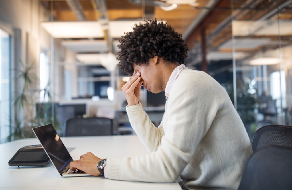 Lack Of Sick Days, Inflexible Schedule Among Tough Job Conditions That Can Seriously Affect Mental Health, Report Shows