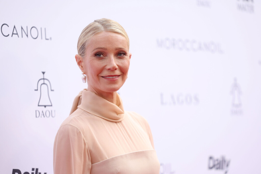 Gwyneth Paltrow Makes First Public Appearance Since Ski Trial Win At La Fashion Awards
