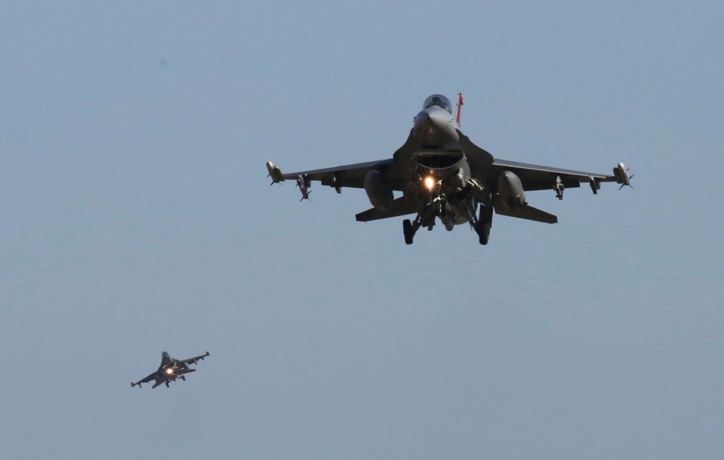 Biden’s Shift On F 16s For Ukraine Came After Months Of Internal Debate