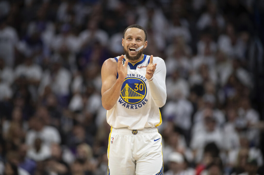 Lebron James Vs. Steph Curry: Old Rivalries Reignite As La Lakers Face Golden State Warriors