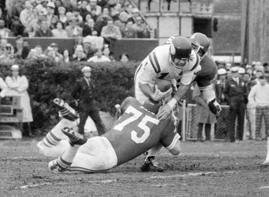Former Vikings, Cal Qb Joe Kapp Dies At Age 85