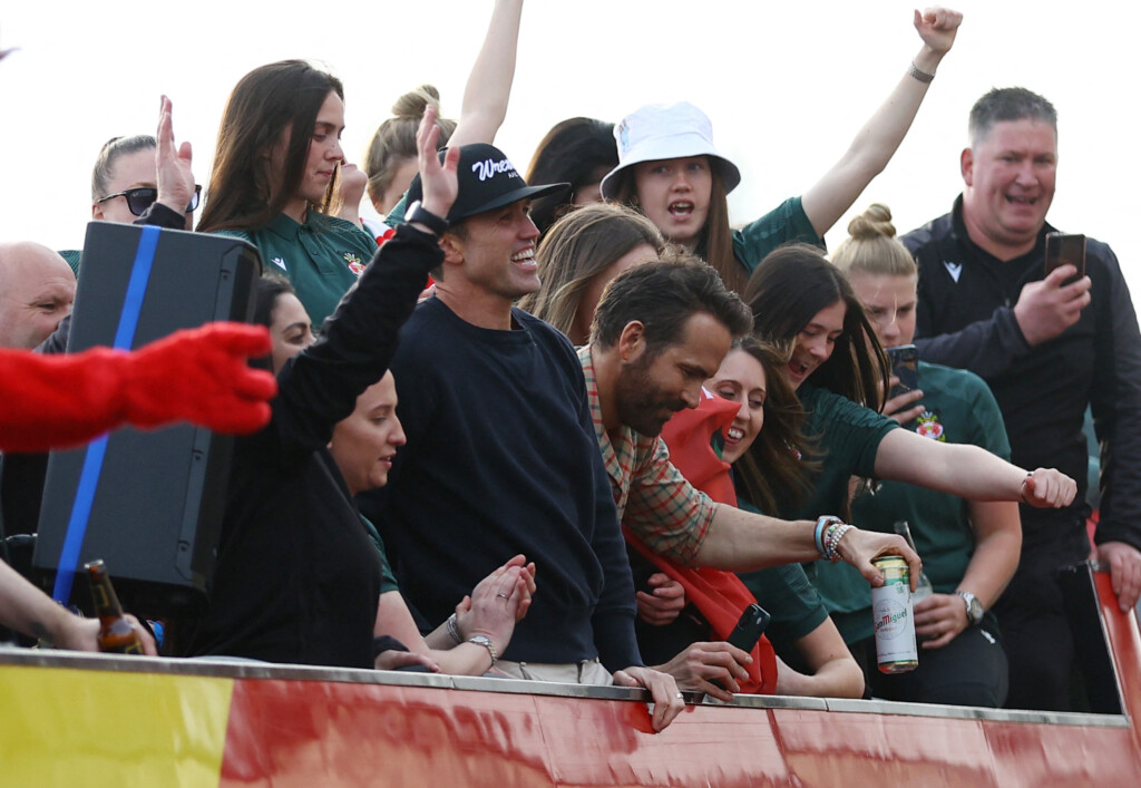Ryan Reynolds And Rob Mcelhenney Join Wrexham’s Open Top Bus Parade