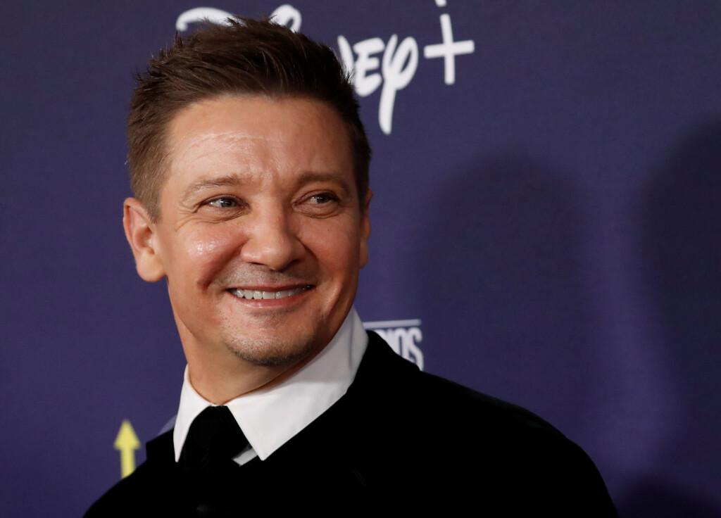 Jeremy Renner Is Sharing An New Update On His Recovery