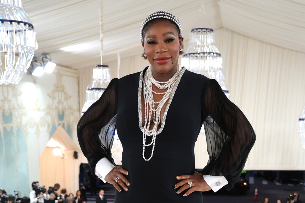 Karlie Kloss And Serena Williams Debut Pregnancies In Style On The Met Gala Red Carpet