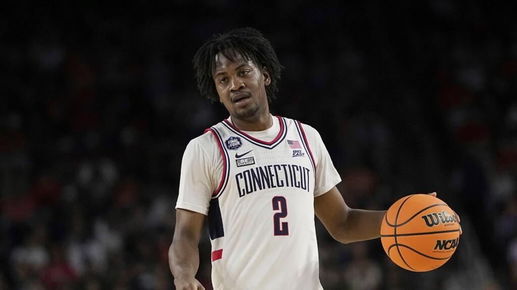 Champion Uconn Gets Newton Back At Nba Draft Withdrawal Deadline