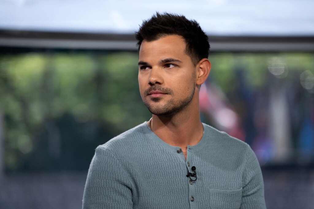 Taylor Lautner Calls Out Criticism About How He’s Aged