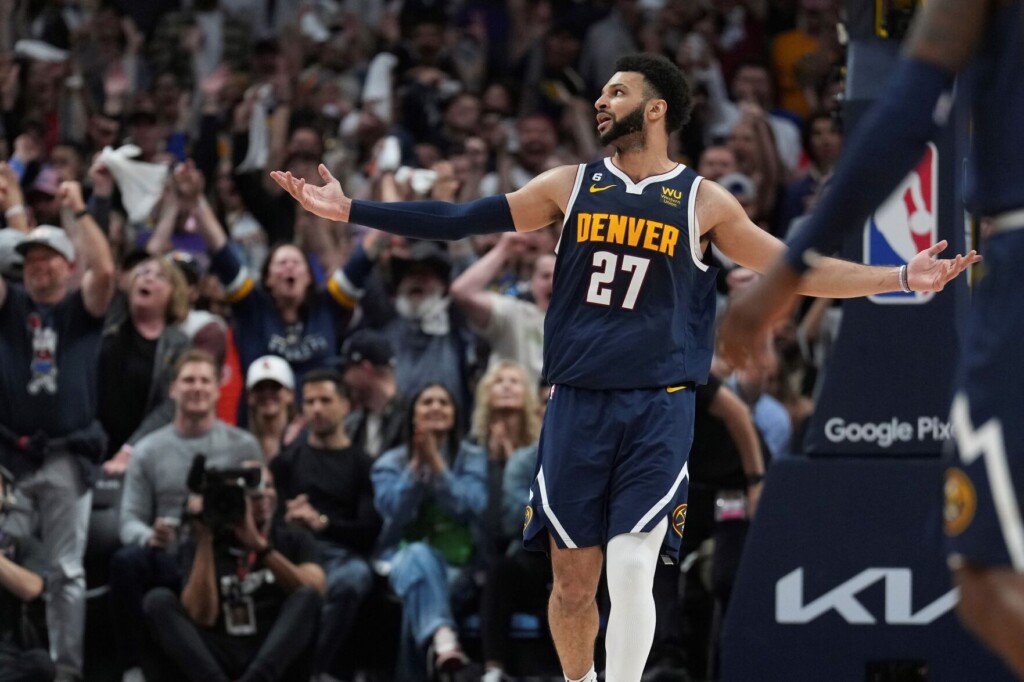 Murray’s Big Fourth Quarter Propels Nuggets To 2 0 Lead
