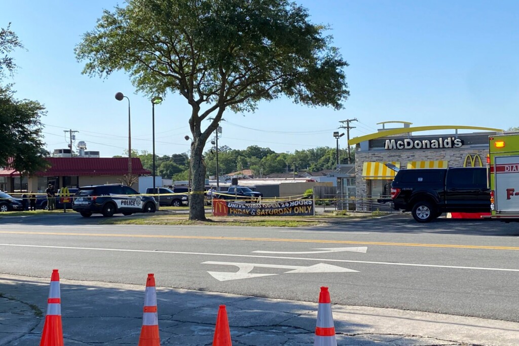 Gunman Kills 3, Then Self In Rural Georgia Town