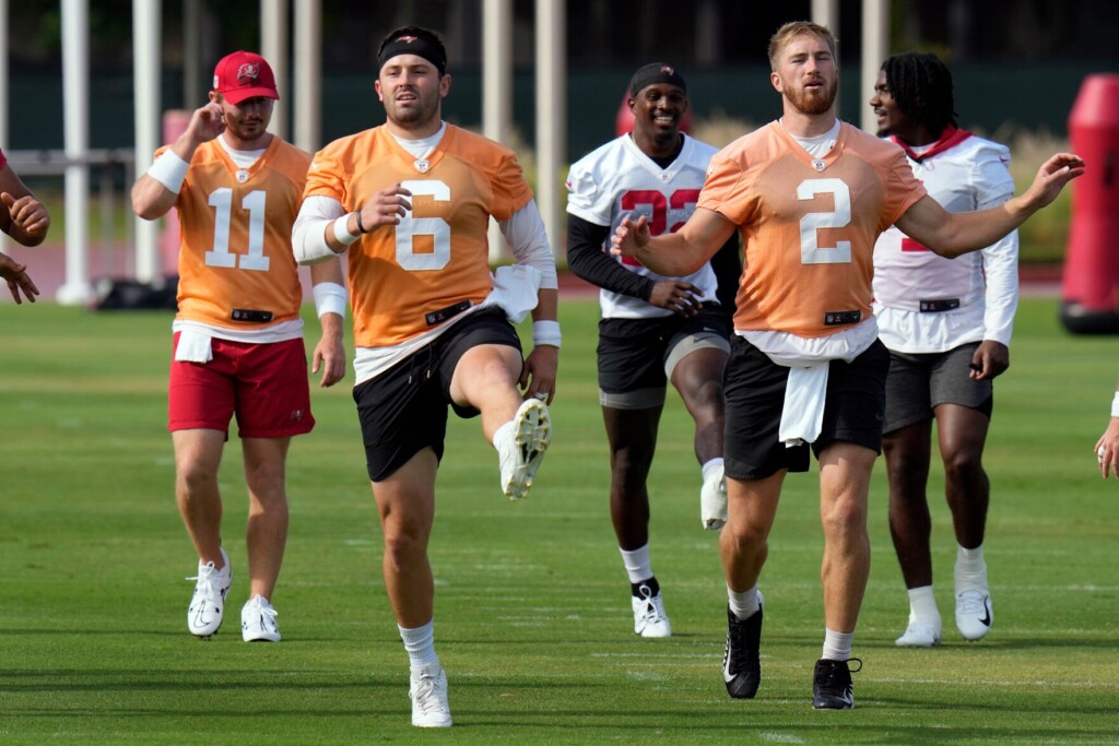 Competition To Replace Brady Will Extend Into Bucs’ Training Camp