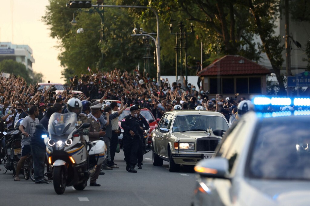 They Faced Life In Prison For Blocking The Queen’s Motorcade. But These Thai Protesters Just Got Acquitted